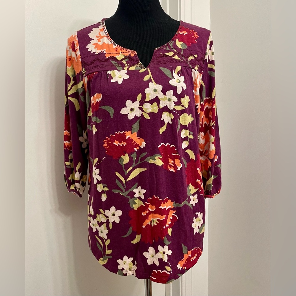 **SOLD**Sonoma Life & Style floral top